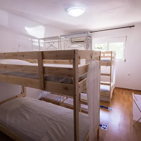 Hostel La Marina Di Lefkas