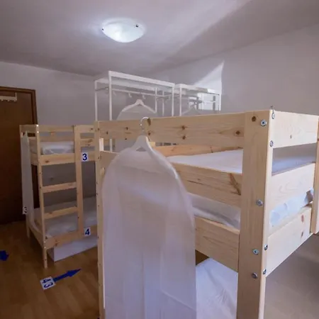 La Marina Di Lefkas Hostel *