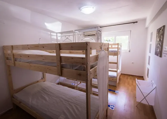Hostel La Marina Di Lefkas